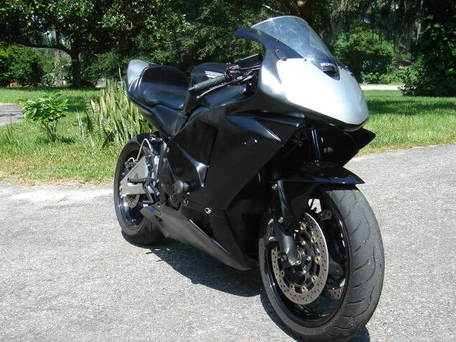 naked002.jpg